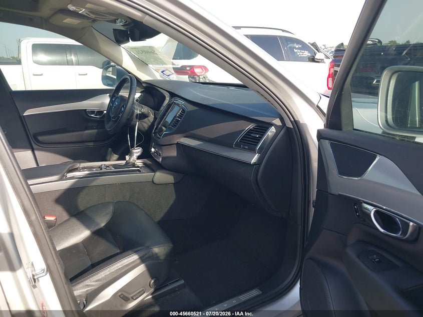 2016 Volvo Xc90 VIN YV4102KK7G1063886 IAAI salvage auction — NORMAL WEAR, Original (Texas), sold $575 on 2026-07-28 (photo 5)