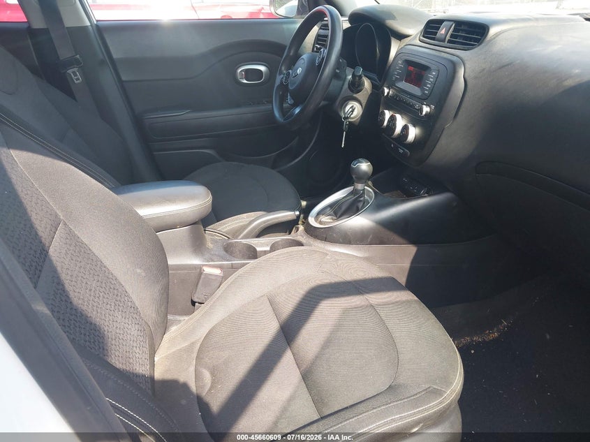 2014 Kia Soul VIN KNDJP3A55E7081538 IAAI salvage auction — NORMAL WEAR, Clear (North Carolina), sold $400 on 2026-07-30 (photo 5)