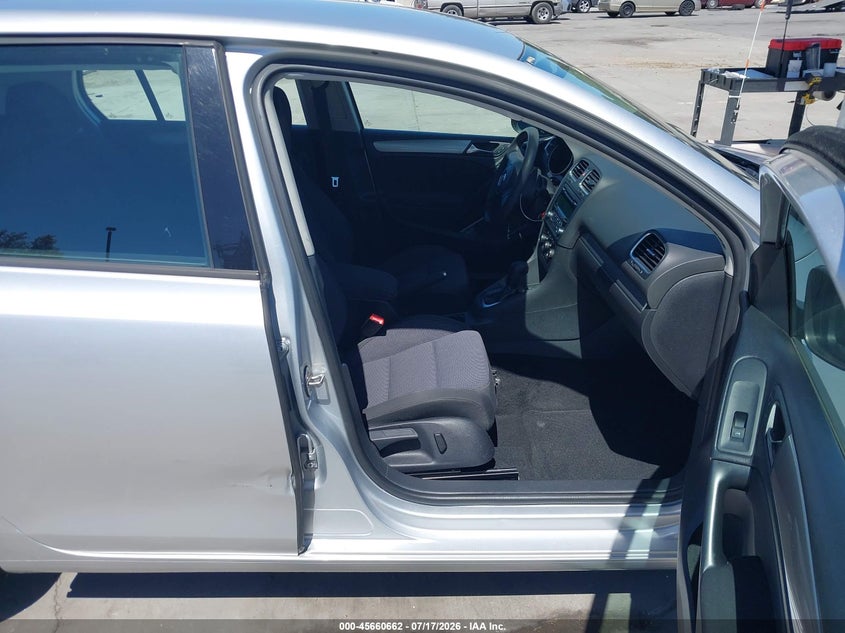 2013 Volkswagen Golf VIN WVWDB7AJ2DW130506 IAAI salvage auction — RIGHT SIDE, Salvage (California), sold $750 on 2026-08-03 (photo 5)