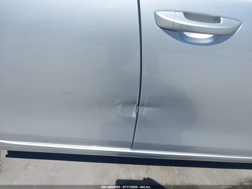 2013 Volkswagen Golf VIN WVWDB7AJ2DW130506 IAAI salvage auction — RIGHT SIDE, Salvage (California), sold $750 on 2026-08-03 (photo 6)