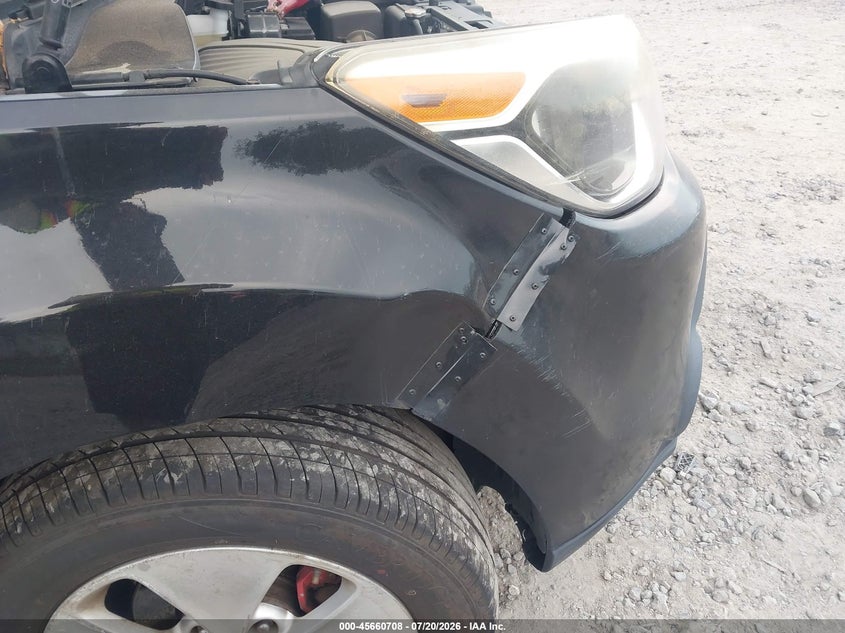 2014 Kia Soul VIN KNDJN2A2XE7054289 IAAI salvage auction — NORMAL WEAR, Salvage (Indiana), sold $325 on 2026-07-28 (photo 6)