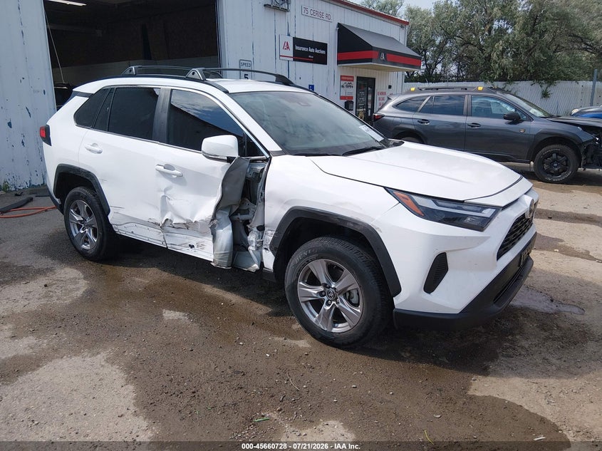 2023 Toyota Rav 4 VIN 2T3P1RFV8PC333671 — IAAI salvage auction photo