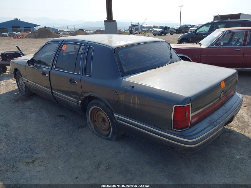 1992 Lincoln TOWN CAR VIN 1LNLM81W4NY638727 IAAI salvage auction — NORMAL WEAR, Clear (Montana), sold $25 on 2026-07-29 (photo 3)