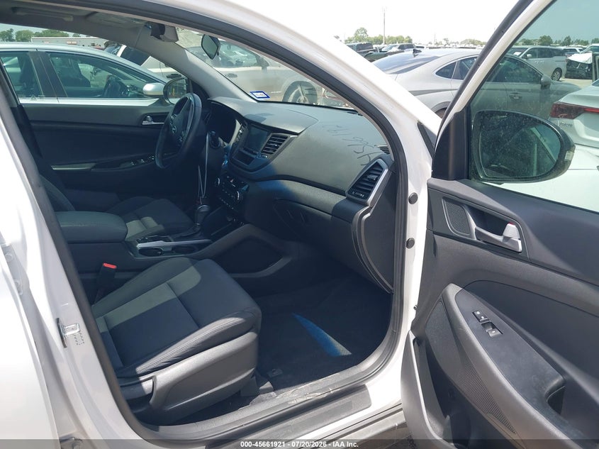 2017 Hyundai Tucson VIN KM8J33A22HU549020 IAAI salvage auction — NORMAL WEAR, Original (Texas), sold $3,100 on 2026-07-28 (photo 5)