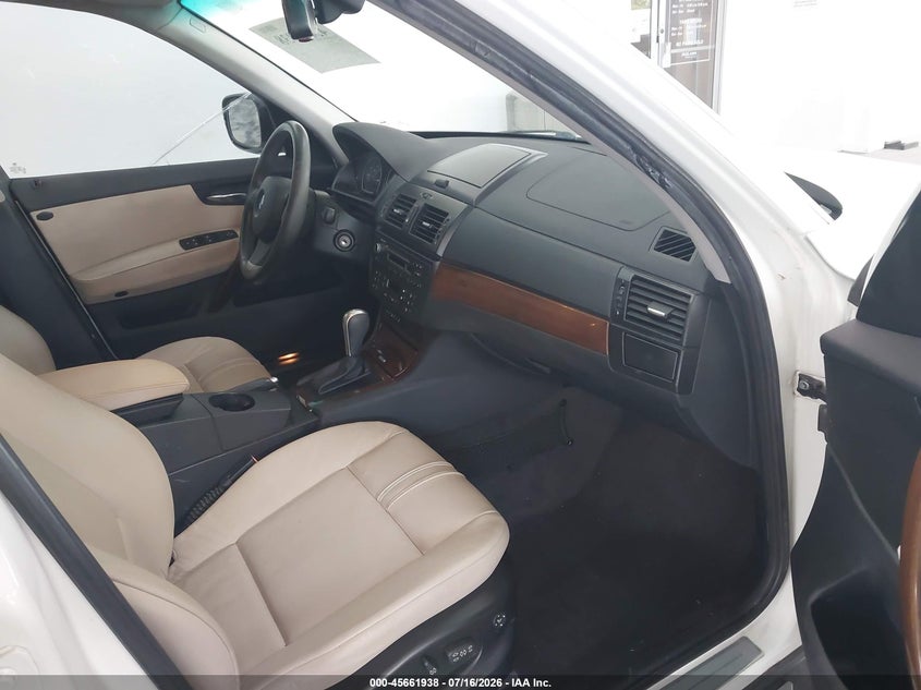 2010 BMW X3 VIN WBXPC9C4XAWJ38588 IAAI salvage auction — LEFT FRONT, Clear (Florida), sold $500 on 2026-07-22 (photo 5)