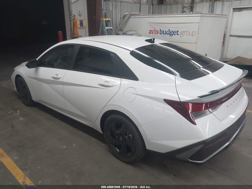 2026 Hyundai Elantra VIN KMHLM4DG6TU112830 IAAI salvage auction — RIGHT FRONT, Salvage Title, sold $7,200 on 2026-08-02 (photo 3)