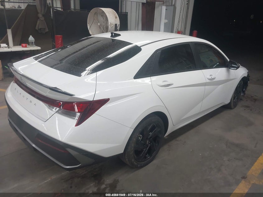 2026 Hyundai Elantra VIN KMHLM4DG6TU112830 IAAI salvage auction — RIGHT FRONT, Salvage Title, sold $7,200 on 2026-08-02 (photo 4)