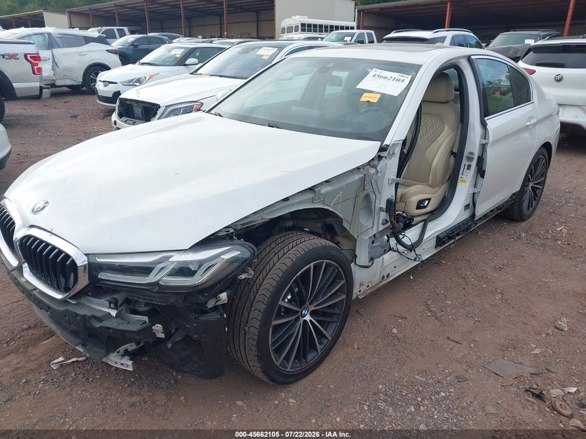 2021 BMW 5er VIN WBA53BH02MWW97944 IAAI salvage auction — LEFT FRONT, Salvage Title, sold $11,400 on 2026-08-19 (photo 2)