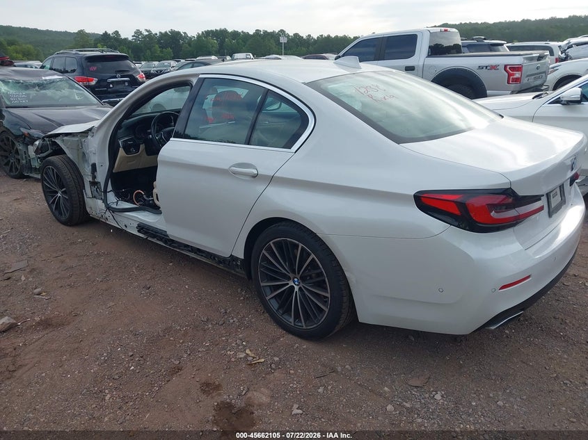 2021 BMW 5er VIN WBA53BH02MWW97944 IAAI salvage auction — LEFT FRONT, Salvage Title, sold $11,400 on 2026-08-19 (photo 3)