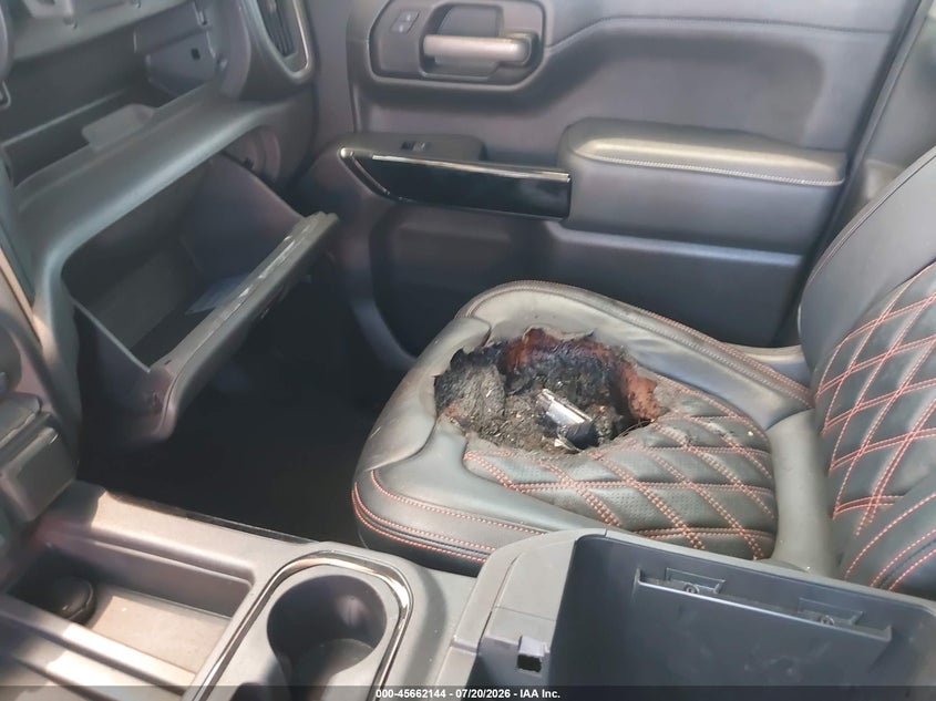 2022 Gmc SIERRA VIN 3GTU9DED4NG166597 IAAI salvage auction — INTERIOR BURN, Wait Title, sold $23,100 on 2026-08-24 (photo 6)