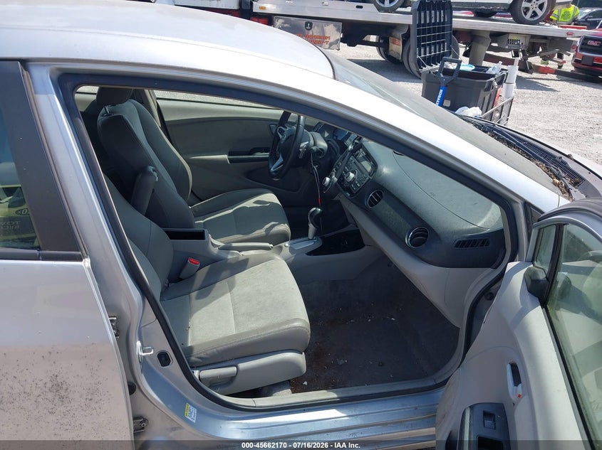 2012 Honda Insight VIN JHMZE2H75CS000833 IAAI salvage auction — NORMAL WEAR, Original (Ohio), sold $175 on 2026-07-28 (photo 5)