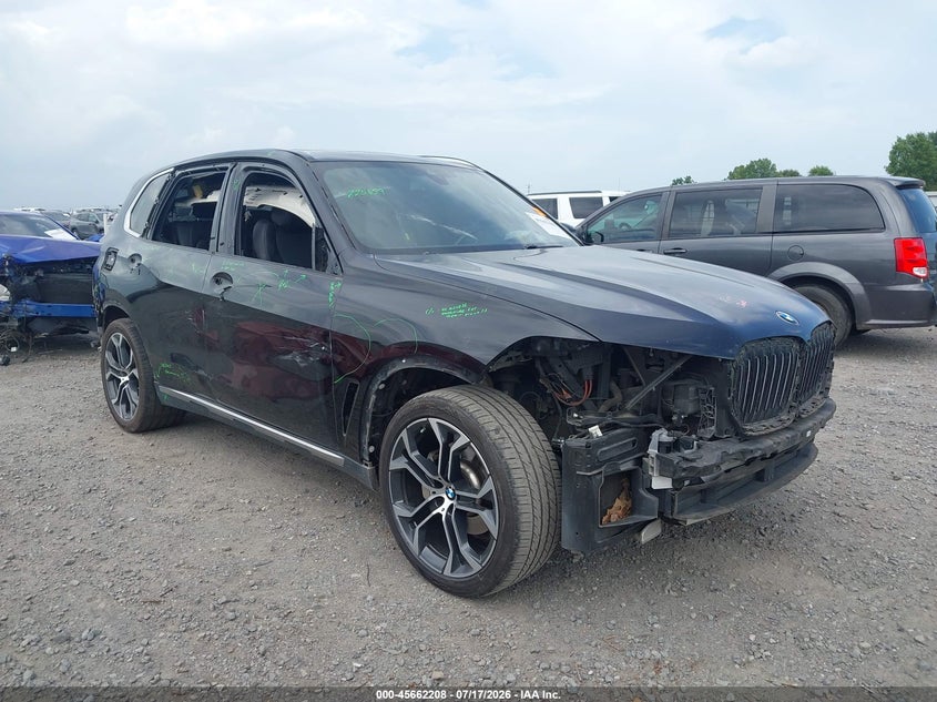 2020 BMW X5 VIN 5UXCR4C03LLT18685 — IAAI salvage auction photo