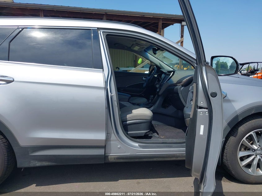 2017 Hyundai Santa fe VIN KM8SMDHF3HU223436 IAAI salvage auction — NORMAL WEAR, Salvage Title, sold $1,000 on 2026-07-28 (photo 5)