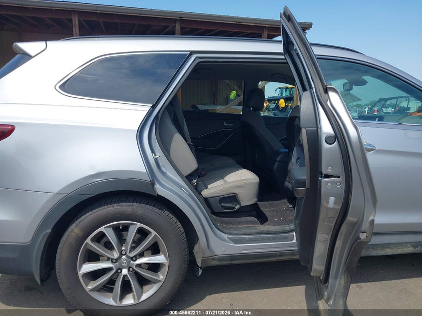 2017 Hyundai Santa fe VIN KM8SMDHF3HU223436 IAAI salvage auction — NORMAL WEAR, Salvage Title, sold $1,000 on 2026-07-28 (photo 8)