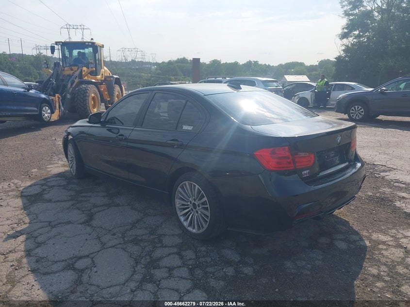 2014 BMW 3er VIN WBA3B3C56EJ982177 IAAI salvage auction — LEFT FRONT, Salvage Title, sold $1,100 on 2026-08-07 (photo 3)