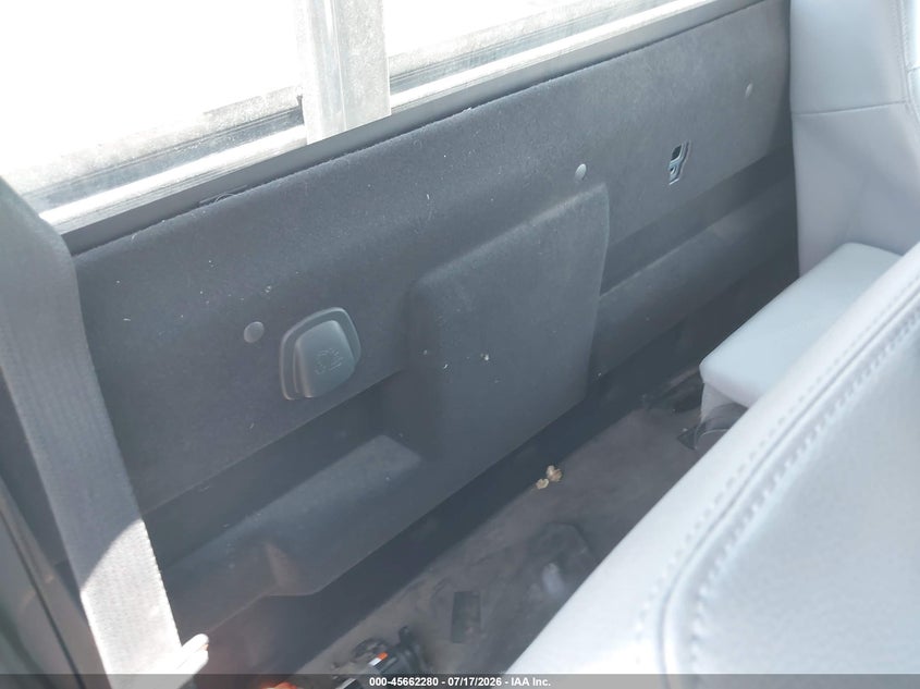2015 Ford F-250 VIN 1FDBF2A63FED58464 IAAI salvage auction — NORMAL WEAR, SF97 (California), sold $12,750 on 2026-08-27 (photo 8)
