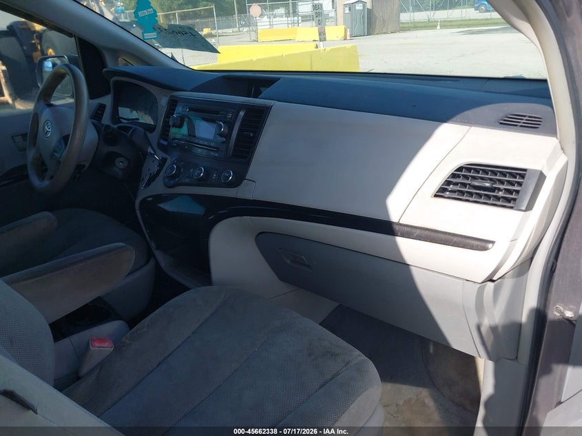 2012 Toyota Sienna VIN 5TDZK3DC9CS192009 IAAI salvage auction — RIGHT REAR, Clear (Florida), sold $800 on 2026-07-23 (photo 5)