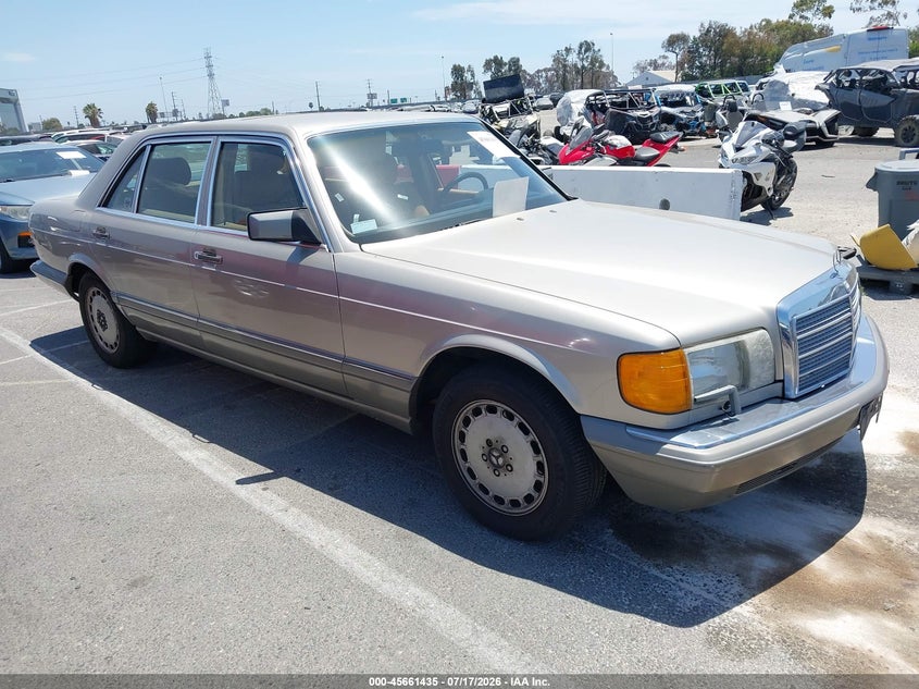1987 Mercedes-benz 560 VIN WDBCA39D4HA345599 IAAI salvage auction — NORMAL WEAR, Clear - Dealer Only (California), sold $1,550 on 2026-07-23 (photo 1)