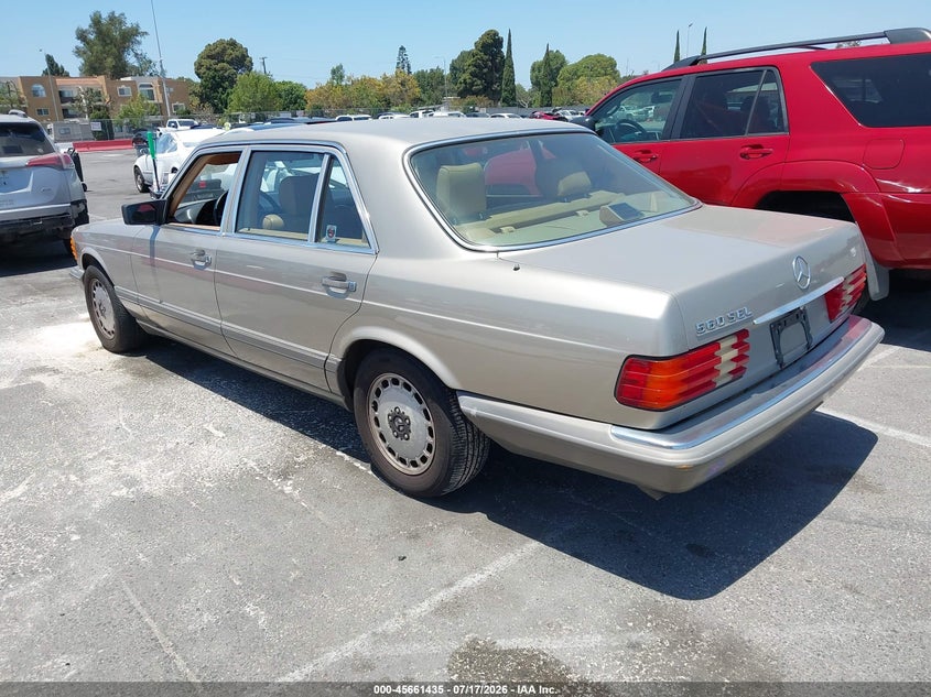 1987 Mercedes-benz 560 VIN WDBCA39D4HA345599 IAAI salvage auction — NORMAL WEAR, Clear - Dealer Only (California), sold $1,550 on 2026-07-23 (photo 3)