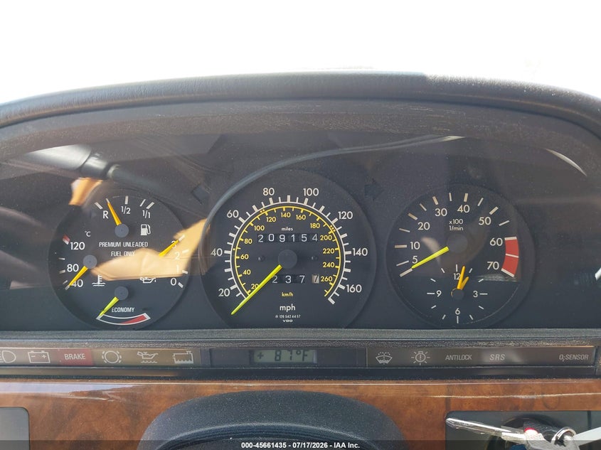 1987 Mercedes-benz 560 VIN WDBCA39D4HA345599 IAAI salvage auction — NORMAL WEAR, Clear - Dealer Only (California), sold $1,550 on 2026-07-23 (photo 7)