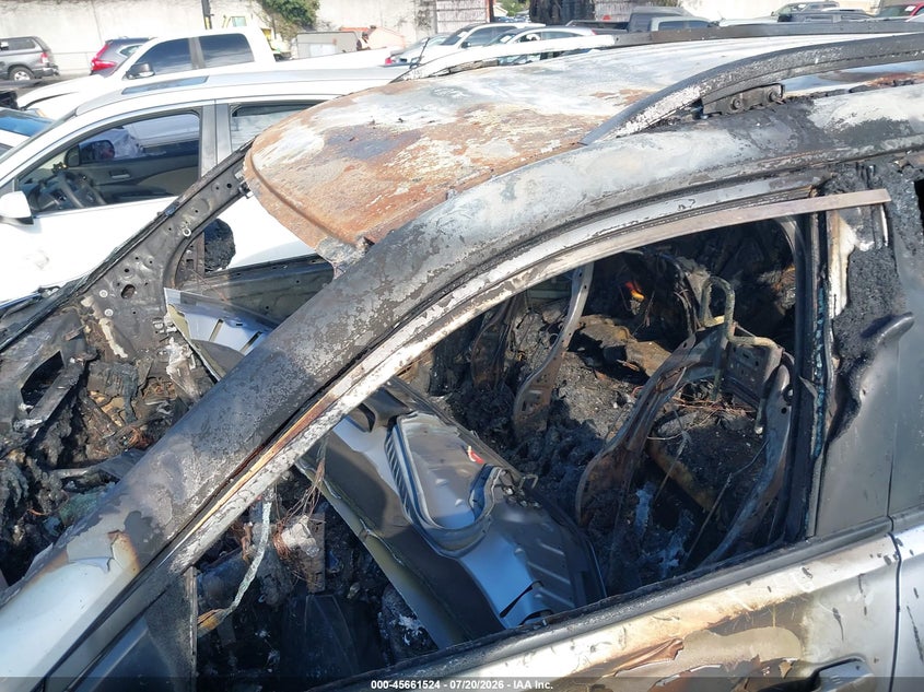 2024 Honda Pilot VIN 5FNYG1H32RB003709 IAAI salvage auction — Burn Interior, Wait Title, sold $2,050 on 2026-08-23 (photo 6)