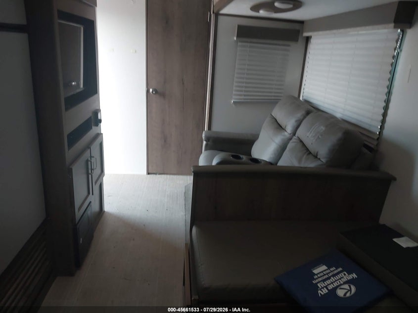 2021 Keystone Travel trailer VIN 4YDT27127MX413155 IAAI salvage auction — FRONT END, Salvage (California), sold $3,300 on 2026-09-02 (photo 8)