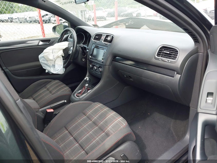 2011 Volkswagen Gti VIN WVWHV7AJ2BW021677 IAAI salvage auction — FRONT END, Clear (Virginia), sold $725 on 2026-08-17 (photo 5)