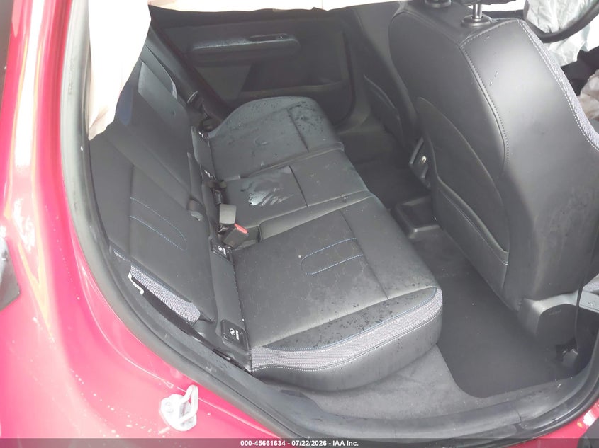 2026 Mini Countryman VIN WMZ23GA06T7V31027 IAAI salvage auction — SIDE, Rebuildable (Florida), sold $9,000 on 2026-07-26 (photo 8)