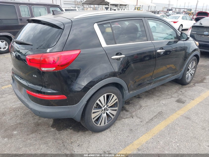 2015 Kia Sportage VIN KNDPC3AC0F7761403 IAAI salvage auction — NORMAL WEAR, Clear - Dealer Only (California), sold $875 on 2026-07-28 (photo 4)