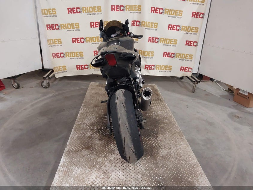 2015 Yamaha Yzf VIN JYARN39Y7FA000076 IAAI salvage auction — RIGHT SIDE, Salvage (Georgia), sold $3,300 on 2026-08-25 (photo 6)