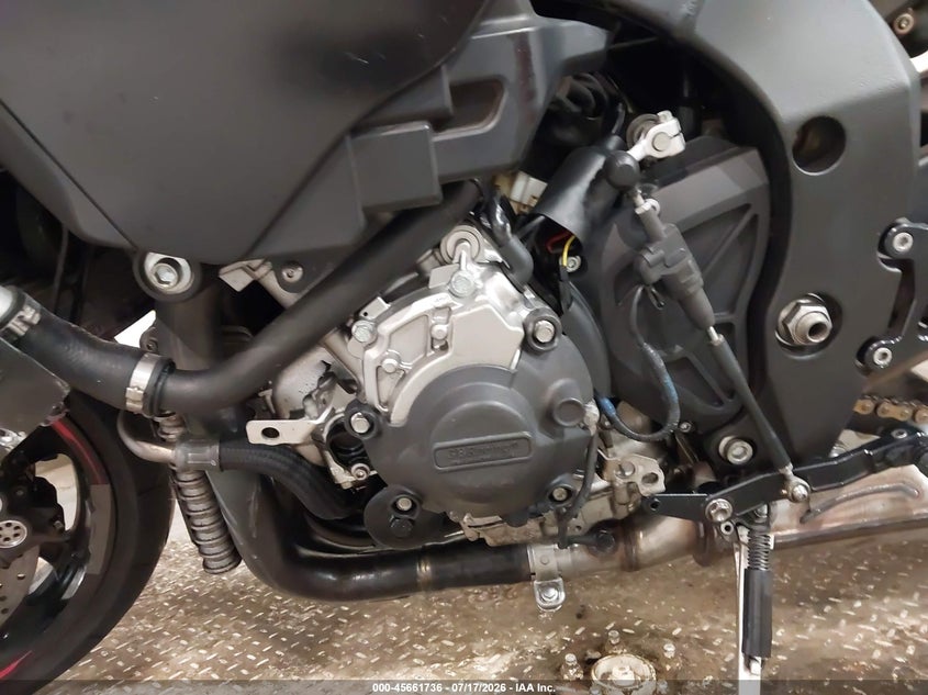 2015 Yamaha Yzf VIN JYARN39Y7FA000076 IAAI salvage auction — RIGHT SIDE, Salvage (Georgia), sold $3,300 on 2026-08-25 (photo 9)