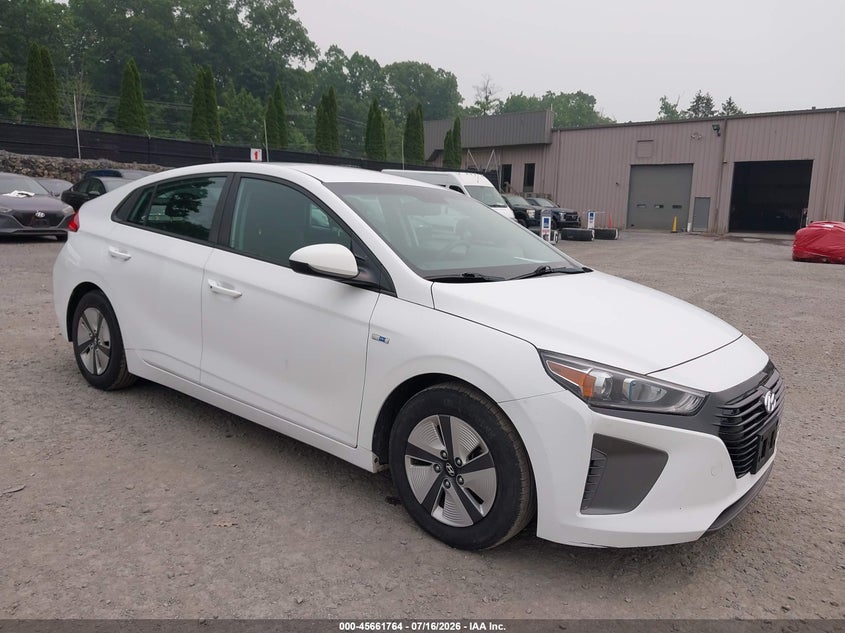 2018 Hyundai Ioniq hybrid VIN KMHC65LC4JU075837 — IAAI salvage auction photo