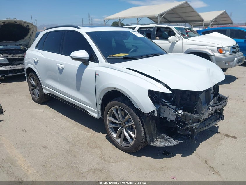 2025 Audi Q3 VIN WA1DECF30S1099495 — IAAI salvage auction photo