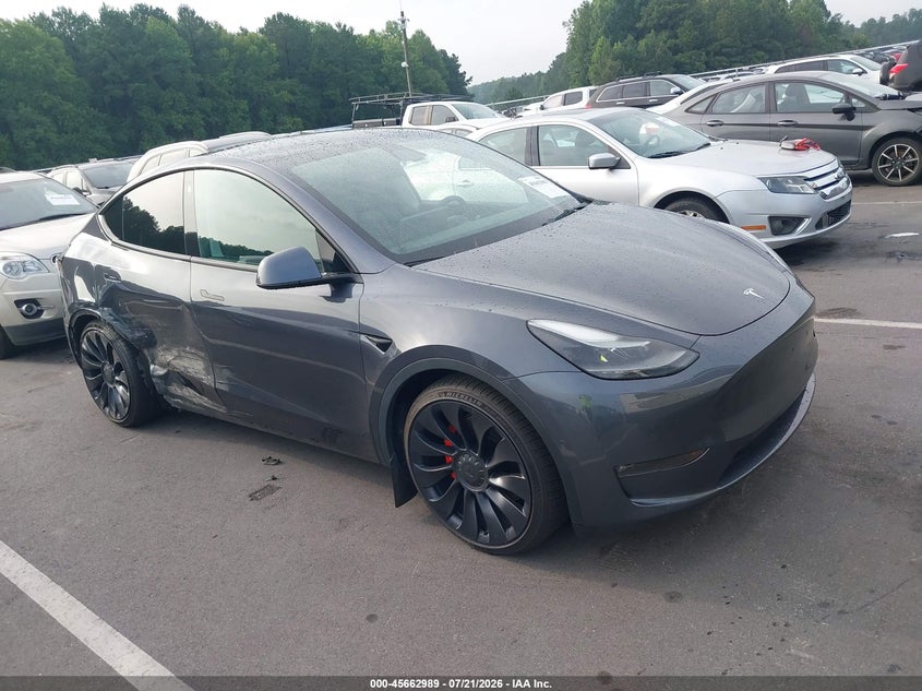 2022 Tesla Model y VIN 7SAYGDEF2NF366122 IAAI salvage auction — REAR END, Salvage (North Carolina), sold $11,600 on 2026-08-02 (photo 1)