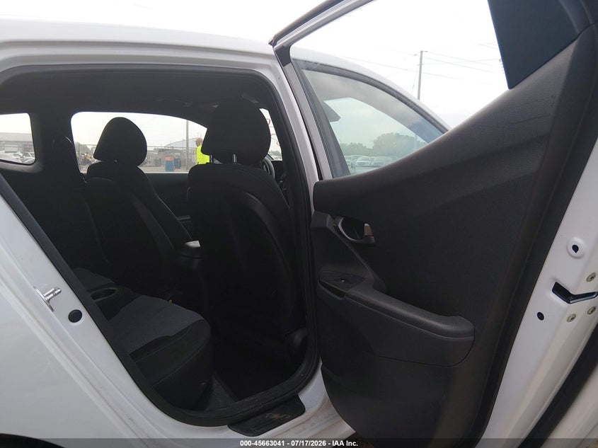 2019 Hyundai Veloster VIN KMHTG6AFXKU016728 IAAI salvage auction — NORMAL WEAR, Clear (Indiana), sold $1,325 on 2026-07-22 (photo 8)