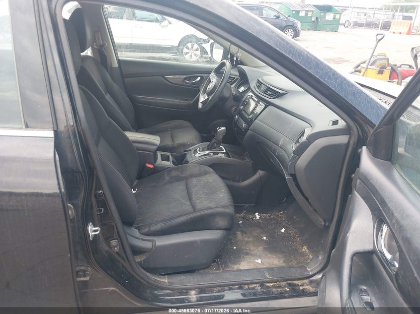 2017 Nissan Rogue VIN KNMAT2MV6HP541618 IAAI salvage auction — NORMAL WEAR, Clear (Utah), sold $525 on 2026-07-30 (photo 5)