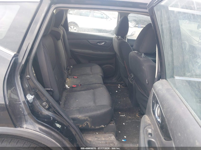 2017 Nissan Rogue VIN KNMAT2MV6HP541618 IAAI salvage auction — NORMAL WEAR, Clear (Utah), sold $525 on 2026-07-30 (photo 8)