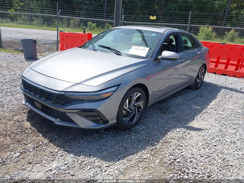 2025 Hyundai Elantra VIN KMHLS4DG2SU977766 IAAI salvage auction — WATER/FLOOD, Rebuildable (Florida), sold $2,550 on 2026-07-22 (photo 2)
