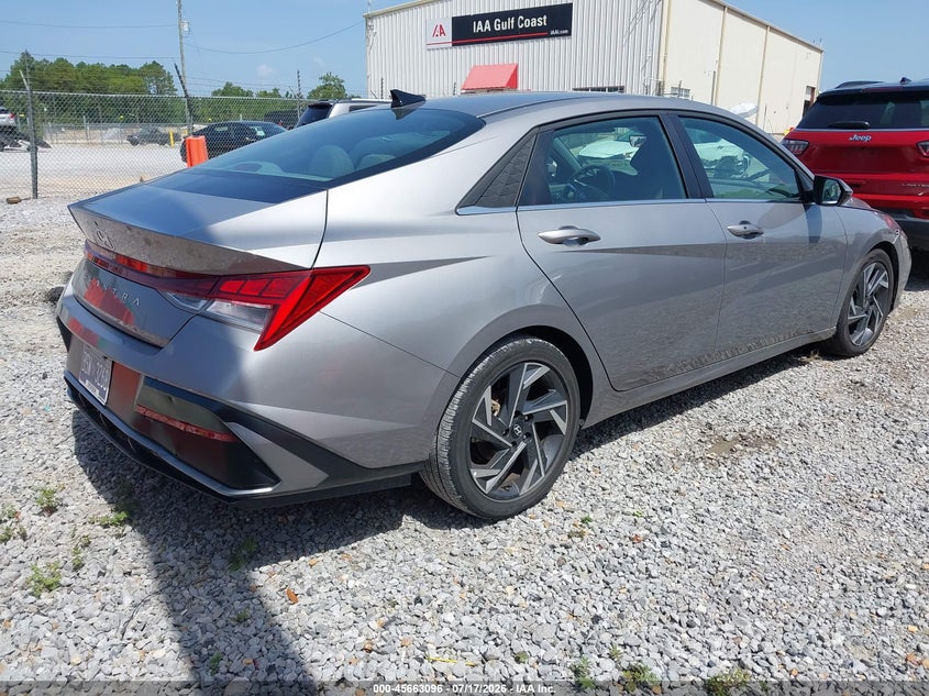 2025 Hyundai Elantra VIN KMHLS4DG2SU977766 IAAI salvage auction — WATER/FLOOD, Rebuildable (Florida), sold $2,550 on 2026-07-22 (photo 4)