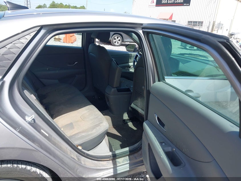 2025 Hyundai Elantra VIN KMHLS4DG2SU977766 IAAI salvage auction — WATER/FLOOD, Rebuildable (Florida), sold $2,550 on 2026-07-22 (photo 8)