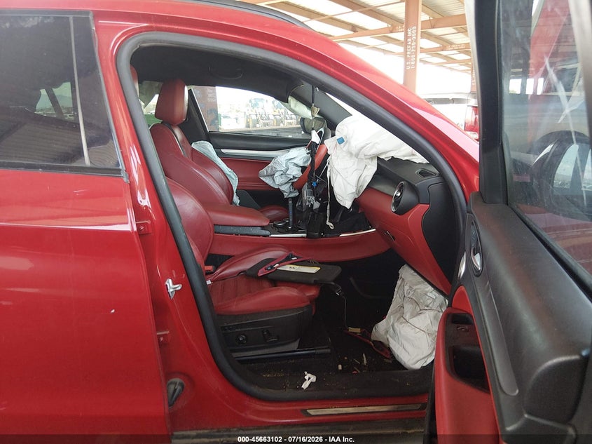 2018 Alfa romeo Stelvio VIN ZASFAKNN9J7B98875 IAAI salvage auction — NORMAL WEAR, Clear-Dealer Only (Arizona), sold $25 on 2026-07-28 (photo 5)