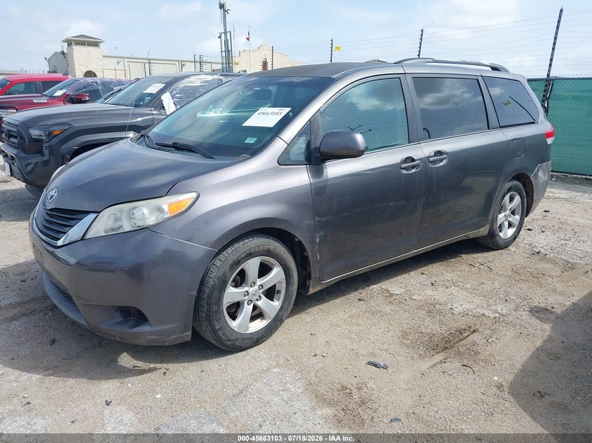 2011 Toyota Sienna VIN 5TDKK3DC4BS085093 IAAI salvage auction — REAR END, Original (Texas), sold $1,300 on 2026-07-29 (photo 2)