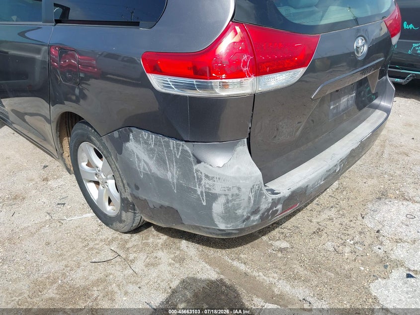 2011 Toyota Sienna VIN 5TDKK3DC4BS085093 IAAI salvage auction — REAR END, Original (Texas), sold $1,300 on 2026-07-29 (photo 6)