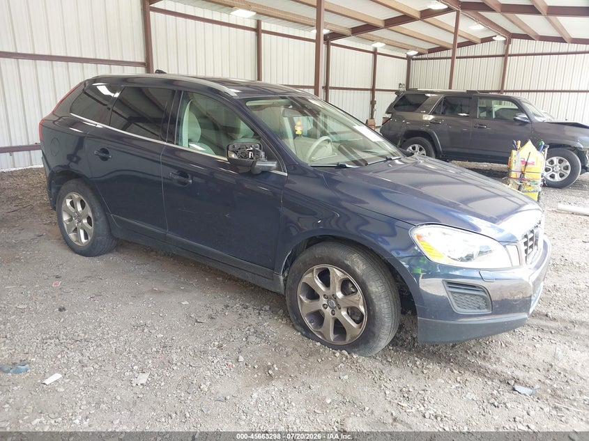 2013 Volvo Xc60 VIN YV4952DL4D2390584 IAAI salvage auction — RIGHT FRONT, Salvage Title, sold $600 on 2026-08-28 (photo 1)