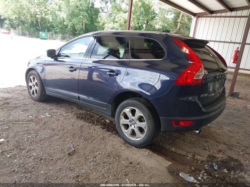 2013 Volvo Xc60 VIN YV4952DL4D2390584 IAAI salvage auction — RIGHT FRONT, Salvage Title, sold $600 on 2026-08-28 (photo 3)