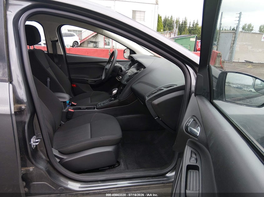 2018 Ford Focus VIN 1FADP3F28JL327436 IAAI salvage auction — NORMAL WEAR, SF97 (Oregon), sold $7,850 on 2026-08-26 (photo 5)