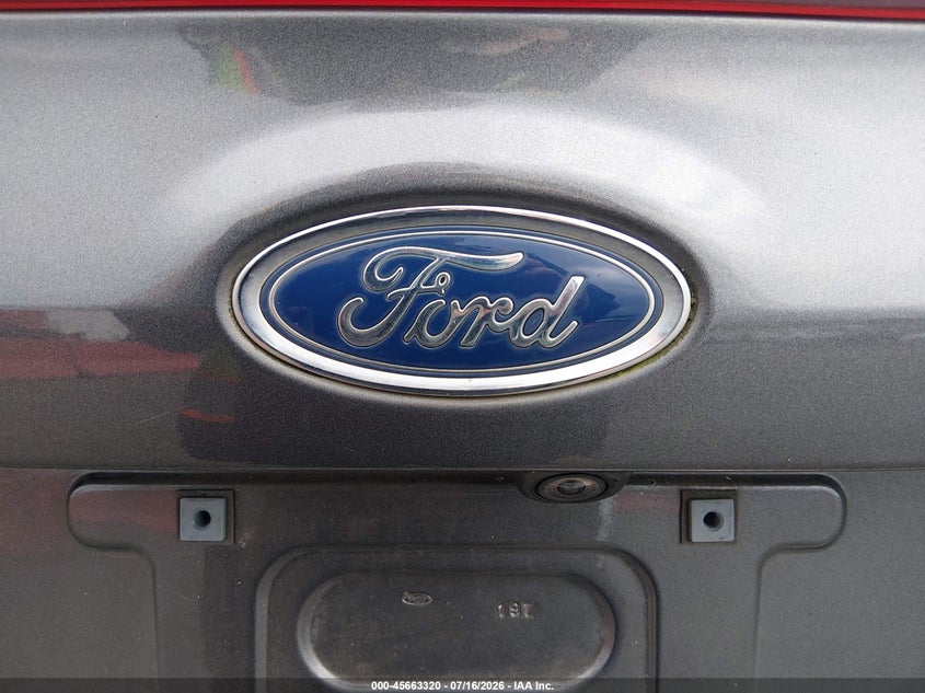 2018 Ford Focus VIN 1FADP3F28JL327436 IAAI salvage auction — NORMAL WEAR, SF97 (Oregon), sold $7,850 on 2026-08-26 (photo 6)