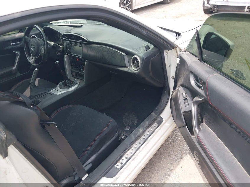 2013 Scion Fr-s VIN JF1ZNAA18D1717239 IAAI salvage auction — LEFT SIDE, Clear (Indiana), sold $1,800 on 2026-09-03 (photo 5)