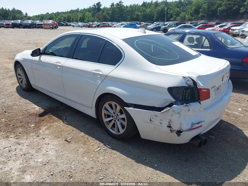 2014 BMW 5er VIN WBA5A7C50ED612022 IAAI salvage auction — REAR END, Salvage (Massachusetts), sold $1,050 on 2026-09-10 (photo 3)