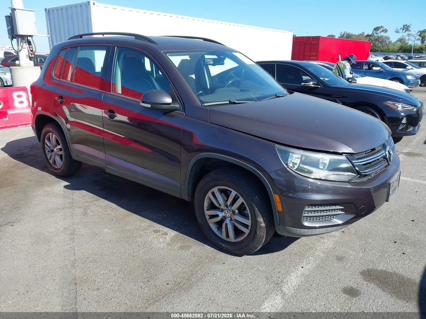 2016 Volkswagen Tiguan VIN WVGAV7AX8GW608586 IAAI salvage auction — REAR END, Wait Title, sold $1,300 on 2026-08-06 (photo 1)